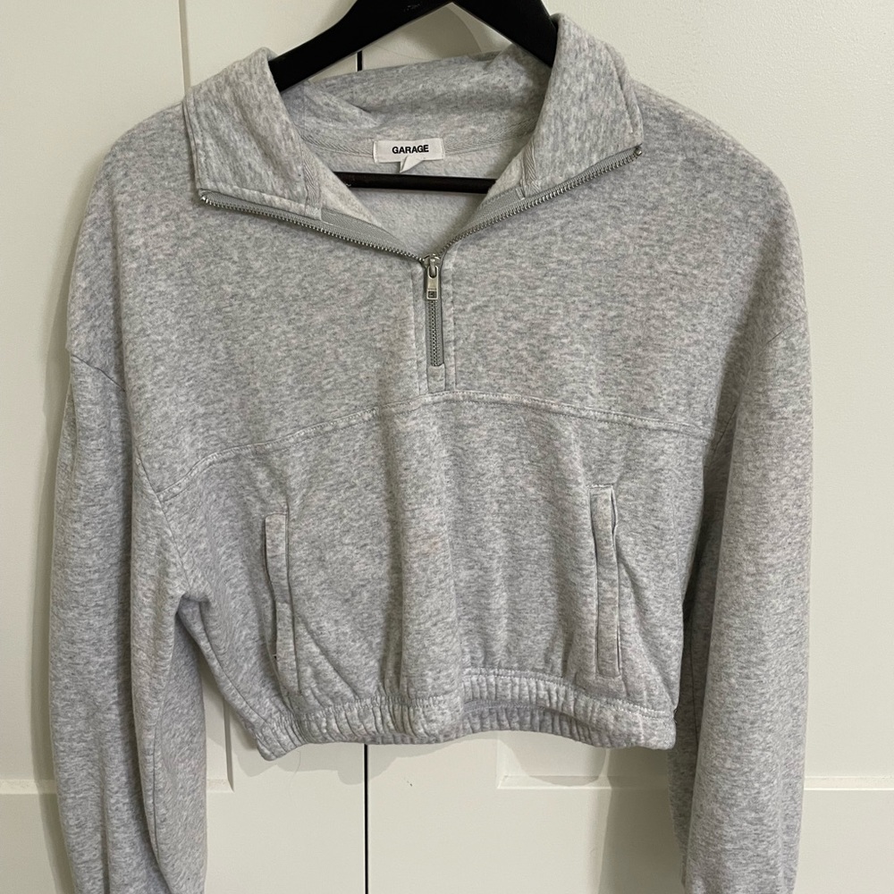 Garage quarter zip